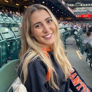 Meet your Posher, Victoria